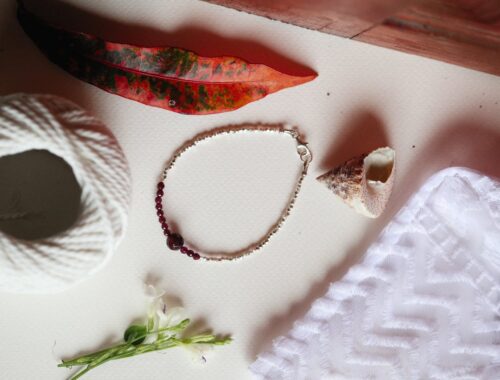 bransoletka na sznurku